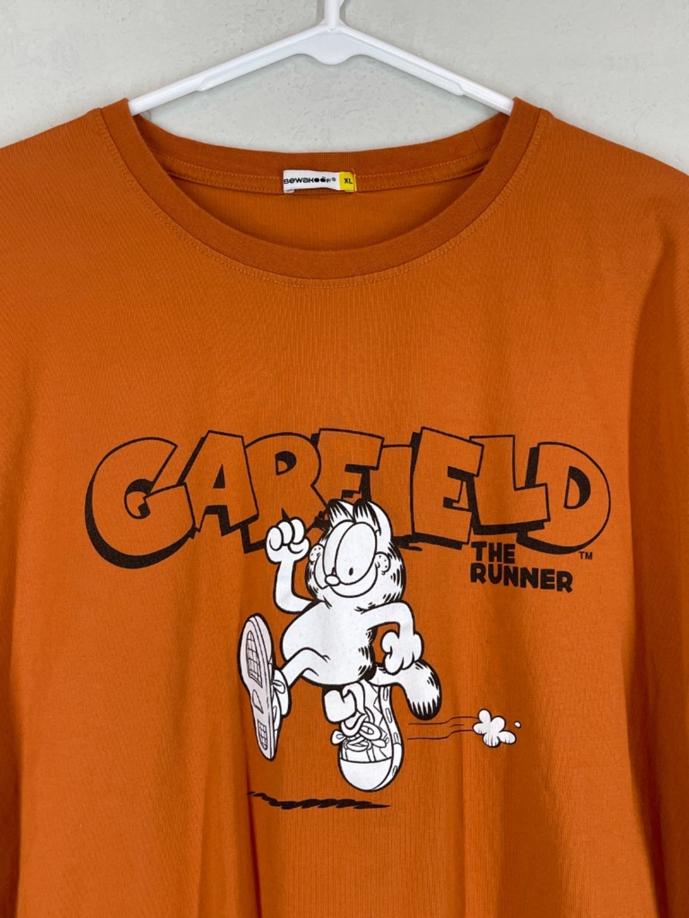 Bewakoof Garfield Graphic T Shirt Unisex Burnt Orange Short Sleeve Crew Neck - Picture 2 of 10